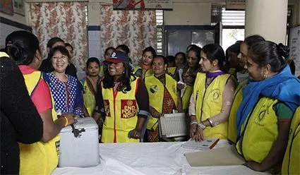 Indian women in polio effort 160108_dentler