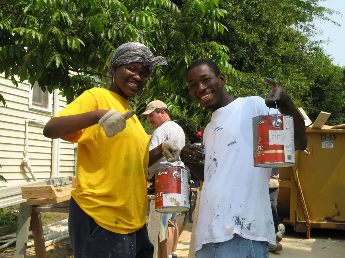 Habitat for Humanity by Natalie Maynor from Flickr (CC by 2.0) (1200)