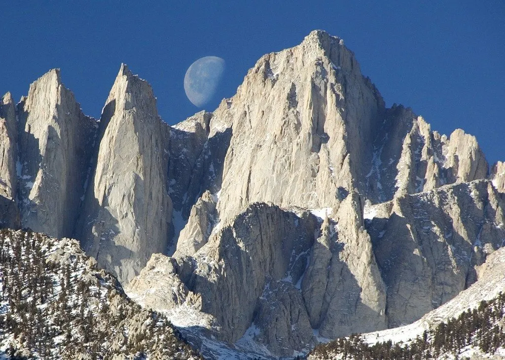 MtWhitneyMoon(KeithMarsh)