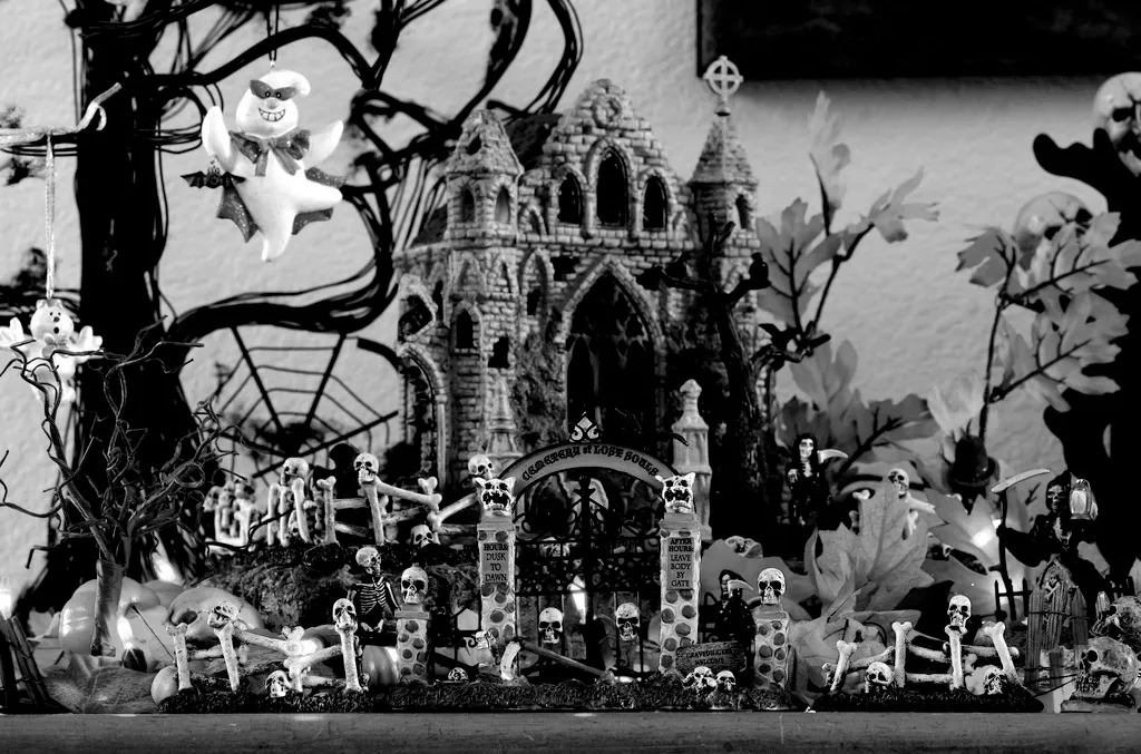 Mary Ellen's (Scary) America by Kevin Dooley from Flickr