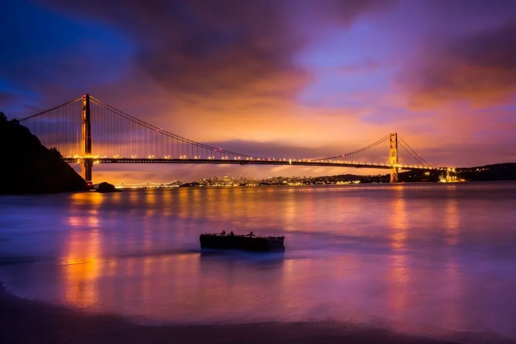Swim Until You Can't See Land by Thomas Hawk from Flickr (1200p)